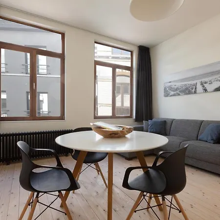 Stayatsea Retro Apartment