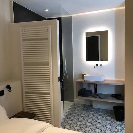 Stayatsea Retro Apartment